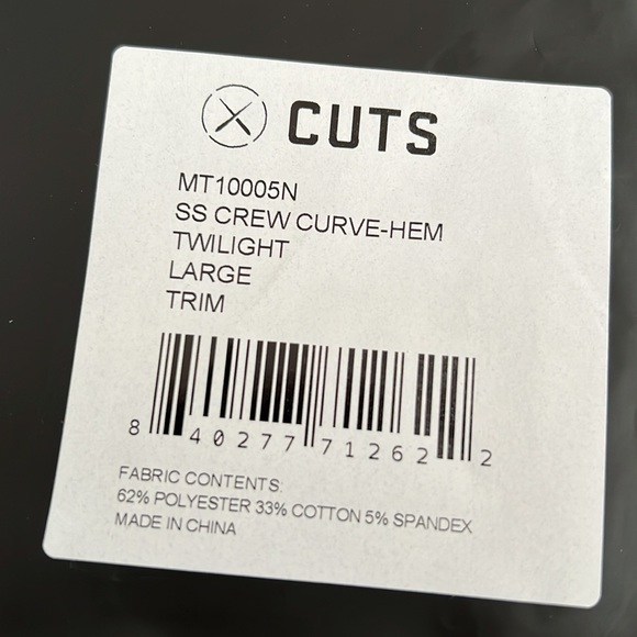 Cuts clothing curve hem short sleeve - Picture 7 of 7